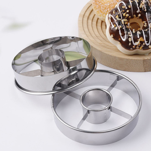 Cortador de Galletas Redondo <span class=keywords><strong>para</strong></span> Mousse, <span class=keywords><strong>Molde</strong></span> Profesional de Acero Inoxidable <span class=keywords><strong>para</strong></span> <span class=keywords><strong>Donas</strong></span>, <span class=keywords><strong>para</strong></span> Hornear en la Cocina - Product Image 1