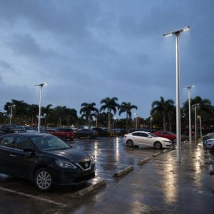 Farolas Solares LED Inteligentes con 4G CAT-1 GPS IP66 para Mapeo de Activos Viales y Entrega Digital de Proyectos - Product Image 6