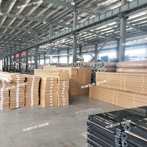 ประตูโรงรถอัตโนมัติ <span class=keywords><strong>Norton</strong></span> SFP-ST 16 X <span class=keywords><strong>7</strong></span> รุ่นหรูหรา ผลิตจากโลหะและโฟม PU ฉนวนกันความร้อน เป็นมิตรกับสิ่งแวดล้อม ทนทานต่อน้ำและไฟ สำหรับที่อยู่อาศัย พร้อมหน้าต่าง - Product Image 6