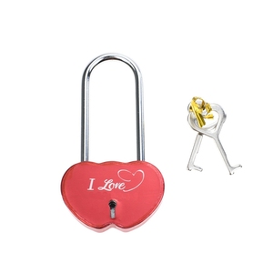 Candado de doble corazón con llave de gancho de aluminio largo Desbloqueo antirrobo Diferentes colores - Product Image 6