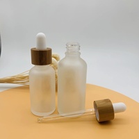 Flacon compte-gouttes en verre transparent de 30 ml/1 oz avec bouchon en bois, impression sérigraphiée, diffuseur à roseaux, logo personnalisé pour huiles essentielles et gouttes pour les yeux