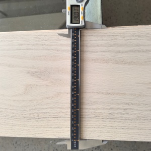 Plancher en chêne blanc européen contrecollé de 7 1/2 po x 3/8 po, qualité <span class=keywords><strong>CD</strong></span>, en bois massif multicouche - Product Image 5