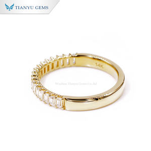 14 Karat 18 Karat Gold Smaragds chliff Verlobung sring Diamant Ewigkeit Moissan ite <span class=keywords><strong>Ring</strong></span> Band für Frauen Hochzeit Design Feiner Schmuck - Product Image 2