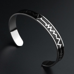 โรงงานขายส่งชุดเครื่องประดับสแตนเลสสตีล แหวนสแตนเลสสตีลรูปหัวใจสีดำสุดคลาสสิค ดีไซน์เก๋ไก๋  สำหรับทุกเพศ ราคาถูก ลายหัวใจระลอกคลื่น - Product Image 3