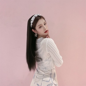 AliExpress <span class=keywords><strong>Perruque</strong></span> <span class=keywords><strong>synthétique</strong></span> pour femme, bandeau en U, <span class=keywords><strong>demi</strong></span>-couvre-chef, pour volume capillaire accru, fabriquée à la machine, modèle populaire sur internet - Product Image 4