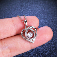 Collier tendance en argent sterling 925 plaqué or/platine de haute qualité, avec moissanite taille brillant sertie griffe, en forme de gourde fine