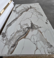 Panneau mural en PVC DEMAX moderne, imperméable, avec revêtement UV, motif rayures et carreaux, solution complète pour l'entretenissement, garantie 5 ans, vente en gros