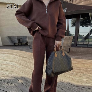 Survêtements personnalisés OEM/ODM pour femmes, ensembles de survêtements décontractés pour femmes, ensemble 2 pièces, pantalon de survêtement à jambes larges et haut de survêtement à demi-zip - Product Image 4