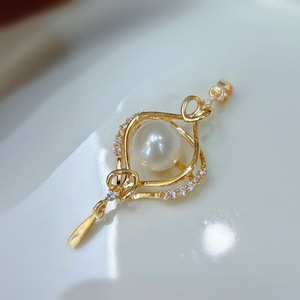 Collier pendentif en perles d'eau douce naturelles pour femmes européennes et américaines, bijoux de mode de luxe léger, chaîne de clavicule pour filles - Product Image 3