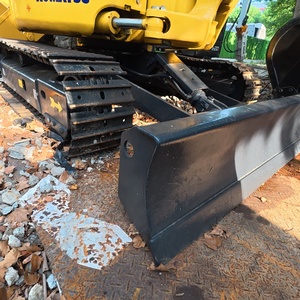 Presque neuf, économique en carburant, peu coûteux, mini-excavateur Komatsu PC35MR d'occasion de 3 tonnes pour l'aménagement paysager et le terrassement. - Product Image 6