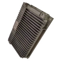 Boîtier en alliage d'aluminium moulé sous pression pour boîtier de routeur à coque d'équipement lourd avec pièces de services de coulée à dissipation thermique