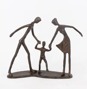 new design cast iron crafts play with child customized sculpture statue happy family for home decor and office