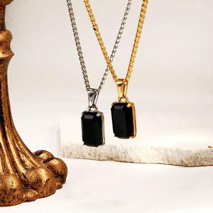 PVD Collar Antideslustre de Acero Inoxidable Chapado en Oro de 18K, Colgante de Piedra Natural de Espectrolita Negra, Collar de Piedra de Ónix para Hombre - Product Image 6