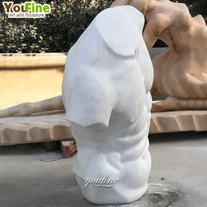 Statue de torse d'Homme Musclé Nue en Marbre Noir, style Gaddi, Héllénique - Product Image 5