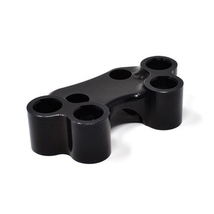 Alloggiamento per interruttore a 4 pulsanti sul manubrio destro (fori non allineati) - Product Image 3