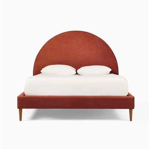Letto di velluto semicircolare retrò francese letto di nozze moderno semplice formato doppio imbottito stile crema per appartamento camera da letto - Product Image 1