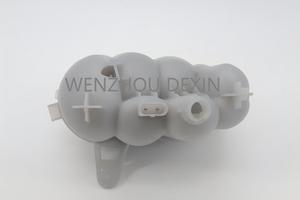 Tanque de Expansión del Sistema de Refrigeración de Alta Calidad 8W0121405G 8W0121405L 8W0121405K para AUDI B9 - Product Image 4