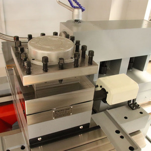 Mesin bubut CNC horizontal CK61100 Tiongkok, sistem GSK 6 ton barang kerja dengan panjang mesin dari 1.5 meter hingga 10m - Product Image 4