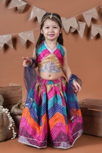 Conjunto de Lehenga y Blusa Estampada para Niñas Titrit, Listo para Usar, con Dupatta - Product Image 1