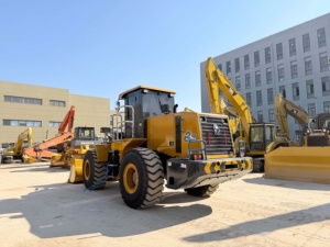 รถตักล้อยาง ZL50GN 5 ตัน มือสอง สำหรับงานก่อสร้างและเหมืองแร่ - Product Image 4