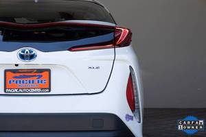 Meilleur prix pour voitures d'occasion en cuir à propulsion arrière avec régulateur de vitesse adaptatif pour Prius Prime XLE 4 portes à hayon à vendre - Product Image 3