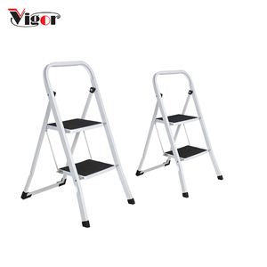 Escalera Doméstica Vigor, Escaleras Negras para Uso en el Hogar, Escalera Plegable de 2 Peldaños - Product Image 1
