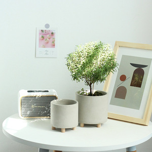 Maceta <span class=keywords><strong>de</strong></span> <span class=keywords><strong>cemento</strong></span> esmaltada <span class=keywords><strong>de</strong></span> diseño clásico moderno, maceta <span class=keywords><strong>de</strong></span> hormigón alto <span class=keywords><strong>con</strong></span> <span class=keywords><strong>patas</strong></span> <span class=keywords><strong>de</strong></span> <span class=keywords><strong>madera</strong></span> para plantas <span class=keywords><strong>de</strong></span> interior suculentas, paquete <span class=keywords><strong>de</strong></span> tamaño pequeño - Product Image 4