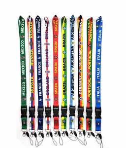 สายคล้องโทรศัพท์สแตนเลสลายฟุตบอลโลกและฟุตบอลยูโร พร้อมคลิปล็อคแบบสลิง ใช้ได้กับกีฬา ใช้คล้องคอ ใส่บัตร ใส่กุญแจ - Product Image 1