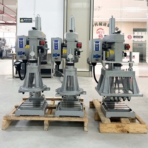 Machine à tarauder automatique KTS-6516 pour tôles, vente directe usine, perceuse industrielle multi-axes - Product Image 1