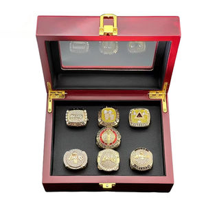 Bagues de championnat personnalisées <span class=keywords><strong>Kobe</strong></span> <span class=keywords><strong>Bryant</strong></span> 9 des Lakers de Los Angeles, ensembles de trophées, cadeaux en gros d'usine, bague de champion personnalisée - Product Image 3