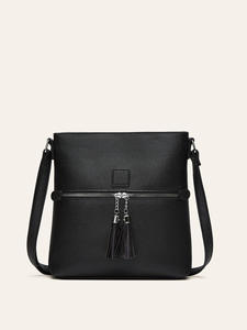 New tassel <b>shoulder</b> crossbody <b>bag</b>, large capacity, casual and versatile for women. - Product Image 3