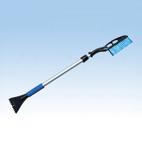 Brosse à neige avec grattoir à glace