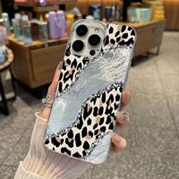 Coques de Téléphone Antichoc à Rayures de Luxe pour iPhone 17 Air 16 15 Plus Pro Max 14 13 12 11 X – Housse Arrière Anti-chute avec Logo Personnalisé