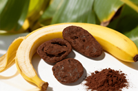 Chocolat noir créatif fourré au cacao et à la banane, spécial, saveur fruitée, enrobé de chocolat, collation créative