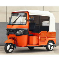 Tuk-Tuk à trois roues avec moteur refroidi par eau de 200 cm³ / Tricycle à essence pour passagers, taxi Bajaj
