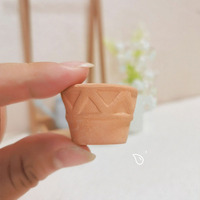 Ensemble de miniatures de pots de fleurs muraux en céramique pour la décoration de scènes de maison de poupée