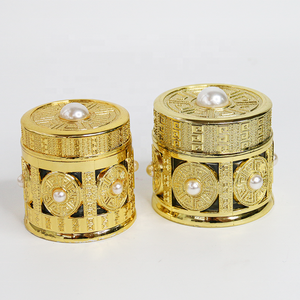 Tarro de embalaje de vidrio de azafrán de estilo egipcio árabe elegante de 100ml con mangas y tapas de decoración de colores surtidos - Product Image 3