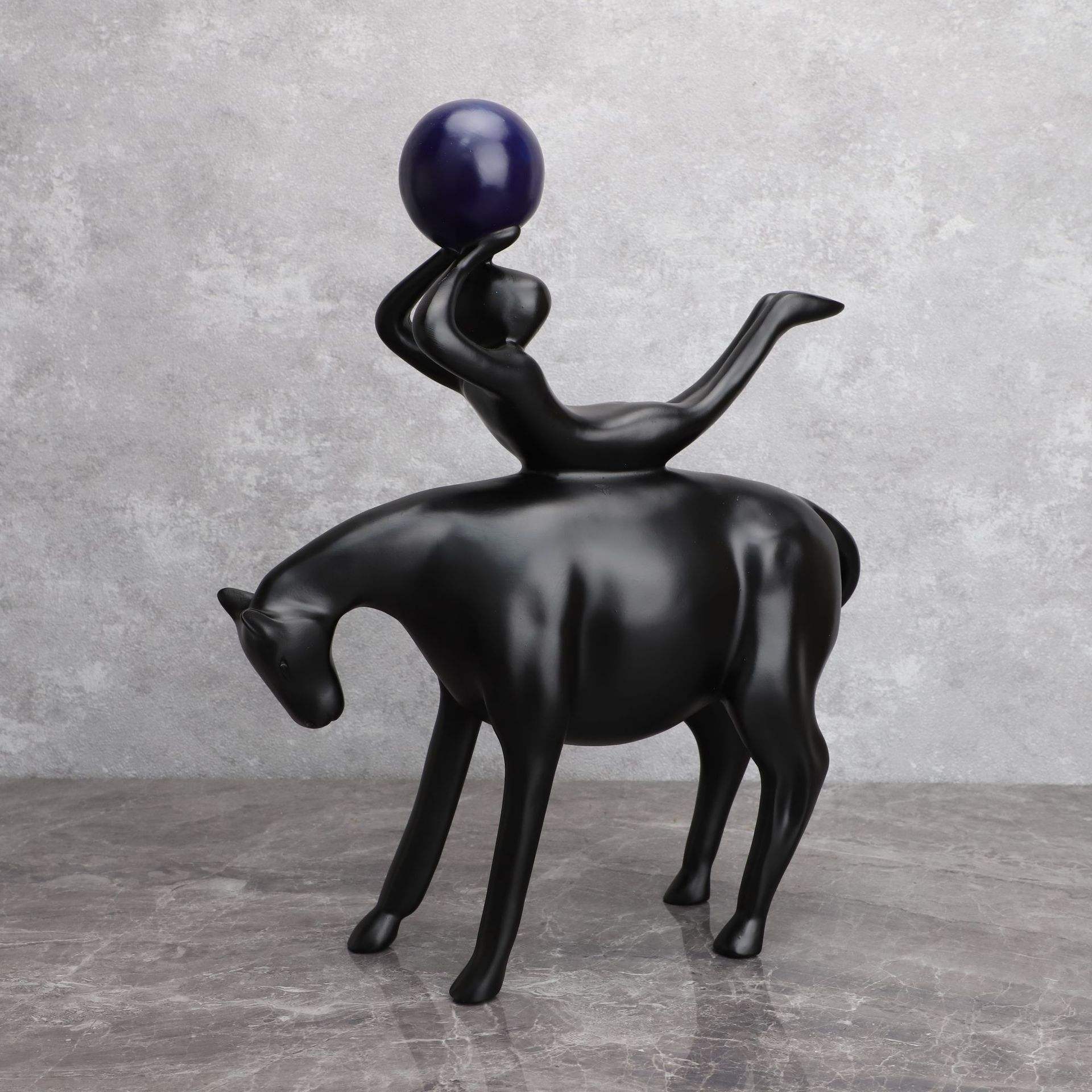 ลูกบอลสีฟ้า