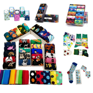 Scatola Regalo Personalizzata <span class=keywords><strong>di</strong></span> Calzini Divertenti alla Moda Invernali 5 Pezzi Produttore Basso MOQ Calze in Cotone alla Moda per Uomo Personalizzate - Product Image 2