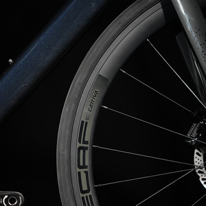 Bicicleta de Carretera SILURO6 de Fibra de Carbono de 24 Velocidades con Horquilla de Fibra de Carbono y Frenos de Disco Hidráulicos 700c, SILURO6 de Carbono - Product Image 3