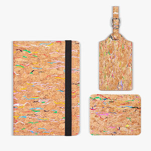 Porta Pasaportes de Cuero de Corcho Suave de Alta Calidad, Etiqueta de Equipaje Personalizada con Bloqueo RFID, Etiqueta de Equipaje Delgada para Viajes - Product Image 6