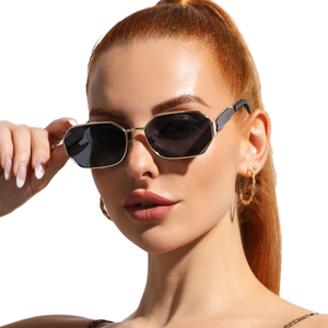 Gafas de Sol Cuadradas Negras Retro con Logotipo Personalizado para Hombre y Mujer, Gafas de Sol Rectangulares de Metal con Protección UV400 para Mujer - Product Image 1