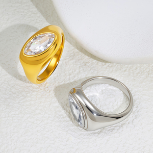 Anillos Ovalados de Circonita de Lujo - Acero Inoxidable Chapado en Oro de 18K, Anillos Minimalistas Retro con Diseño Único - Product Image 2