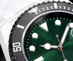 La Artesanía en Fibra de Carbono Brilla con una Elegancia Única Creando Relojes de Valor Artístico para Usted. Relojes Mecánicos - Product Image 1