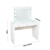 Coiffeuse moderne blanche avec plateau en verre transparent, miroir éclairé à 12 ampoules et 3 tiroirs