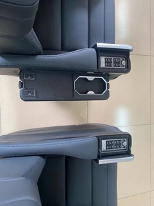 Lujo <span class=keywords><strong>Maybach</strong></span> VIP Van Asientos Último diseño Cuero Conversión Van Asientos para Vito W447 Sprinter V Class Van Confort óptimo - Product Image 3