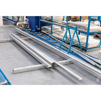 Rail de porte de garage sectionnel en acier de haute qualité Design moderne-Quincaillerie de porte de vente directe d'usine