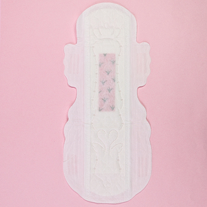 Precio de fábrica Almohadillas sanitarias impermeables Materias primas para servilletas sanitarias de bajo precio - Product Image 3