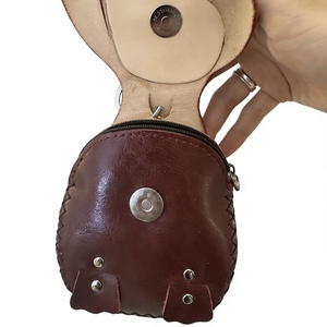 Porte-monnaie zippé en cuir pleine fleur fait main avec motif Shiba 3D et cordon, pour pièces <span class=keywords><strong>de</strong></span> monnaie et petits essentiels, par Weilei - Product Image 5