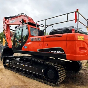 Excavadora de cadenas usada DOOSAN DX340LCA de 34 toneladas, diseño flexible y de bajo consumo para paisajismo y movimiento de tierras en parques. - Product Image 4
